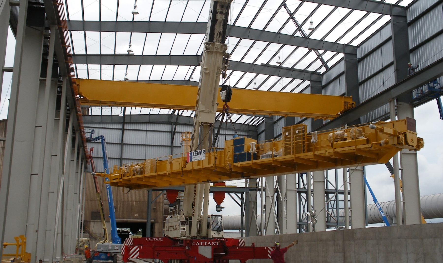 Crane assembling Zenar overhead crane
