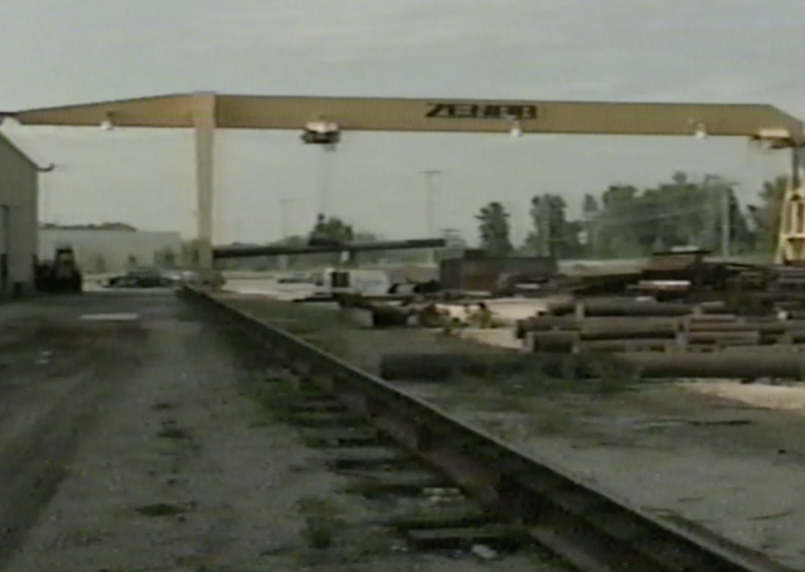 Image from VHS of old Zenar crane